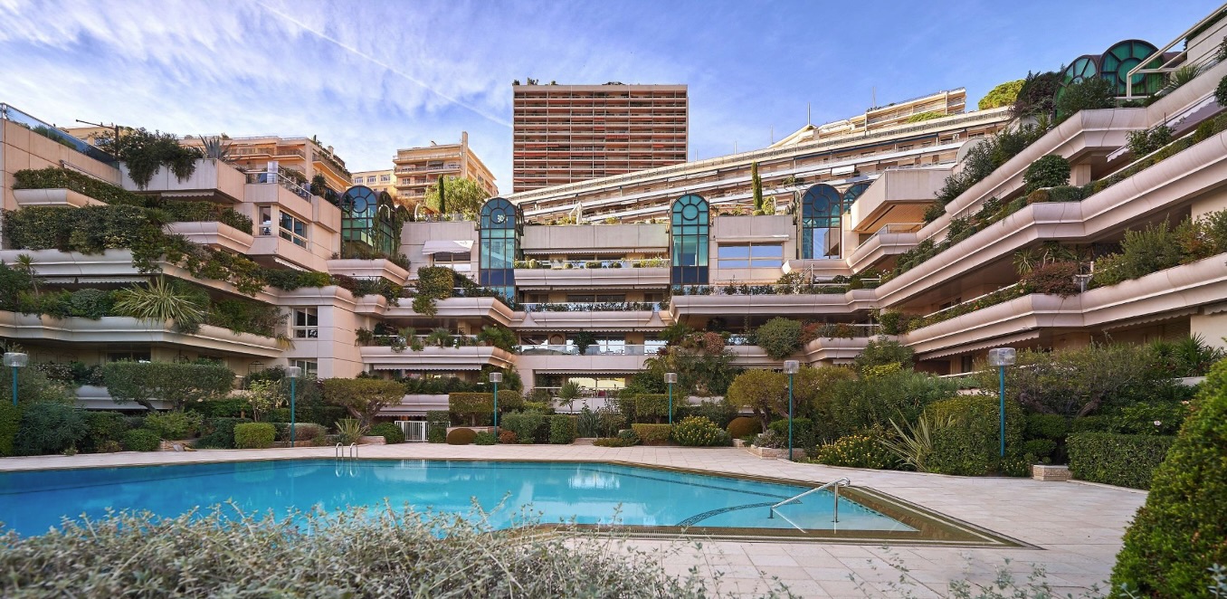 Appartement de luxe au 21 Princesse Grâce Monaco, avec vue panoramique sur Monaco.