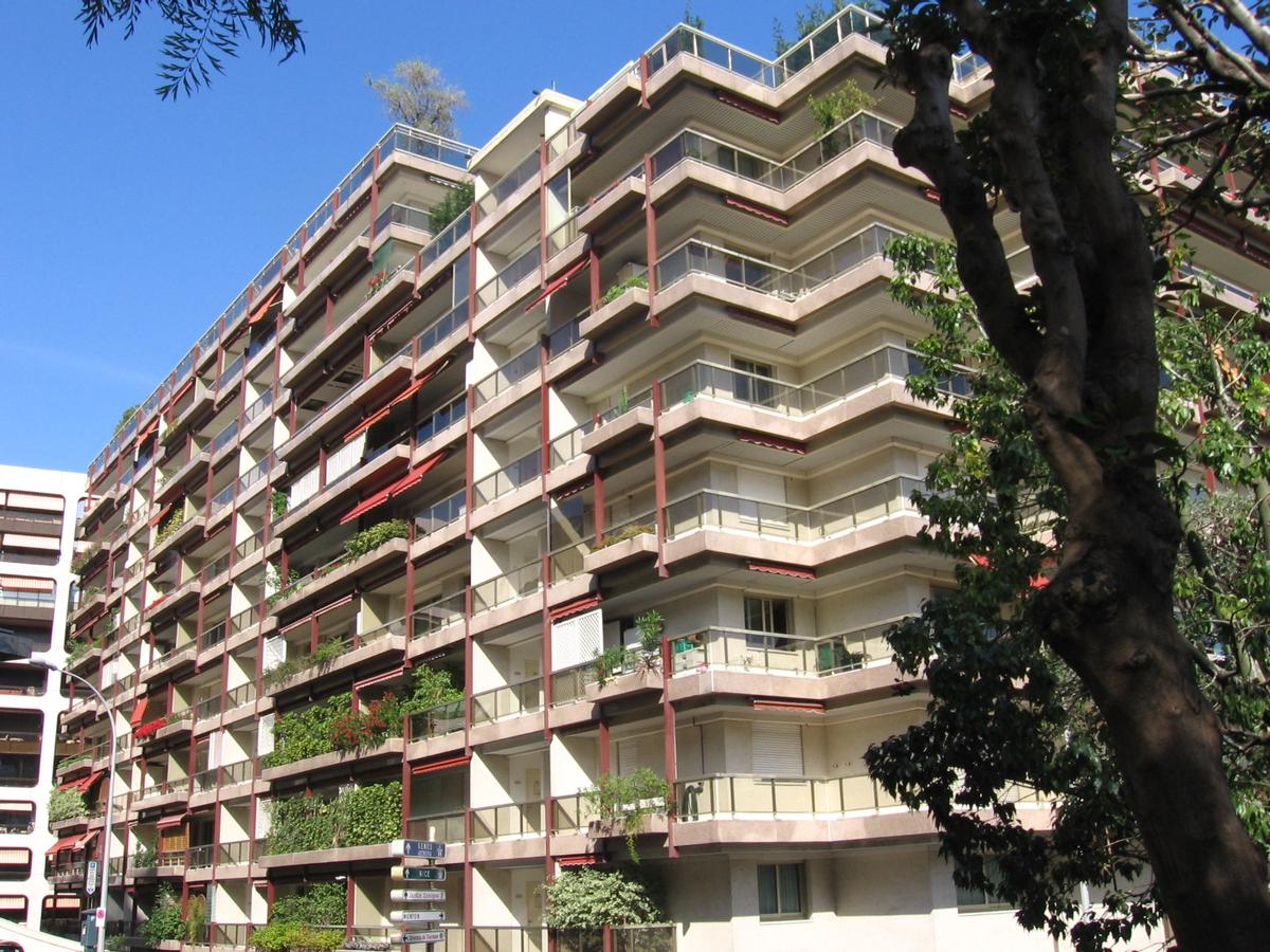 Exterior of Les Floralies Monaco showcasing its elegant architecture and central location in the Carré d'Or.